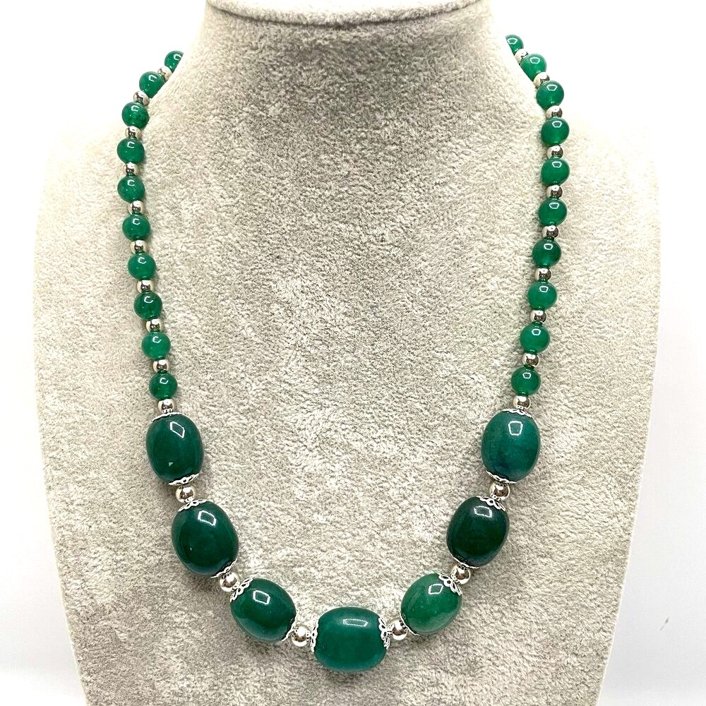 Earth Mined Emerald Green Gemstone Silver Tone Beaded Necklace Statement